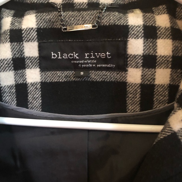 Coat - Picture 3 of 5